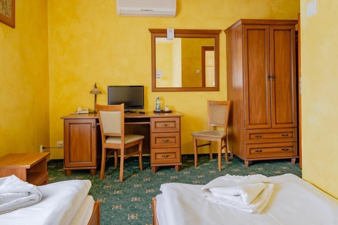 Hotel Bastion Kostrzyn nad Odra Ngoại thất bức ảnh