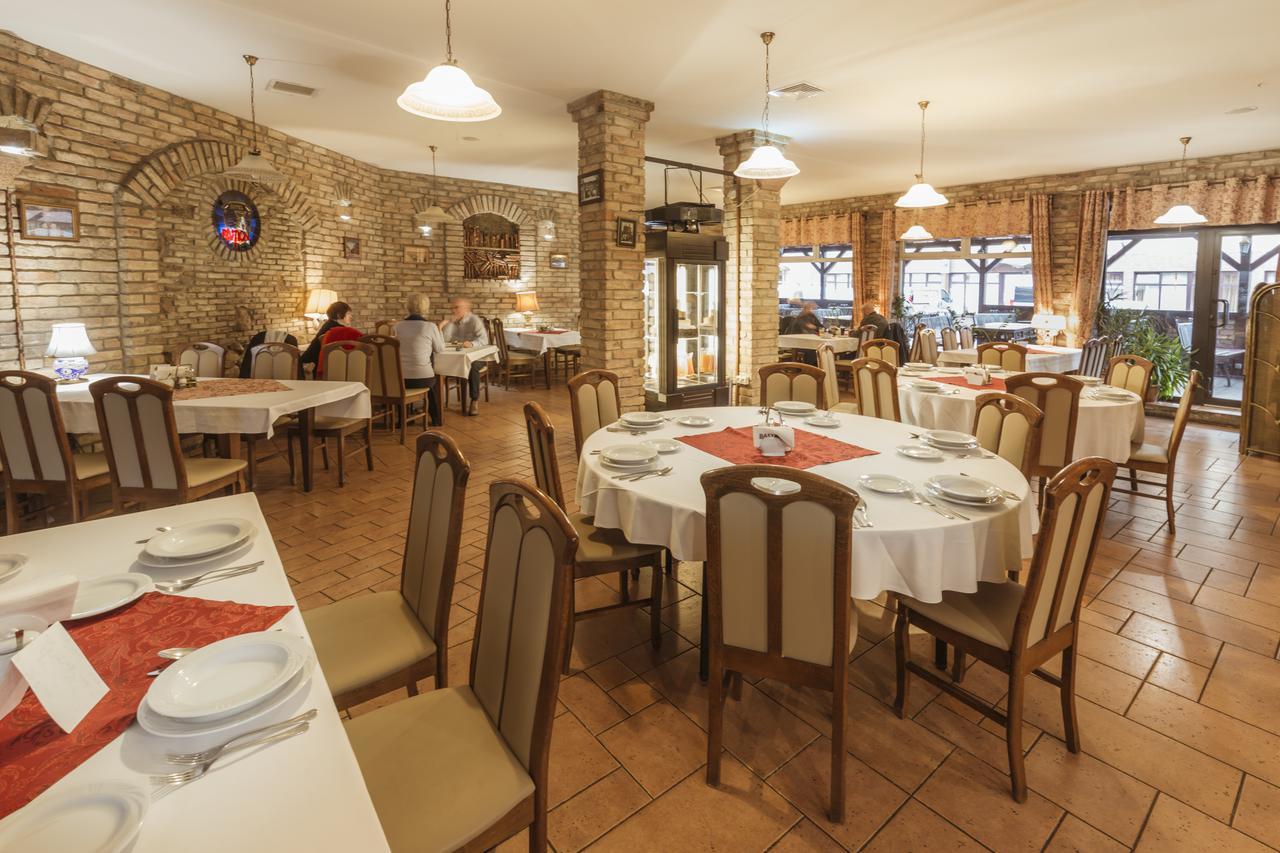 Hotel Bastion Kostrzyn nad Odra Ngoại thất bức ảnh