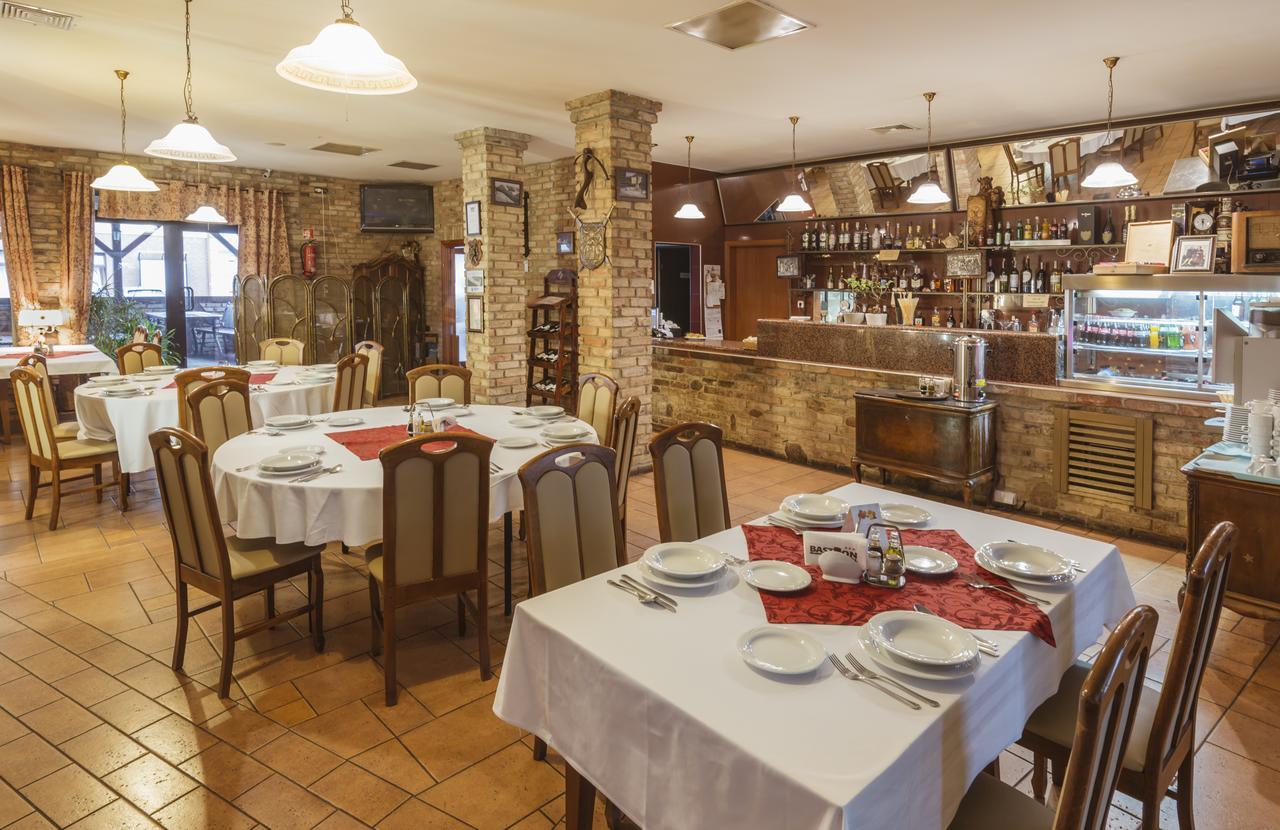Hotel Bastion Kostrzyn nad Odra Ngoại thất bức ảnh
