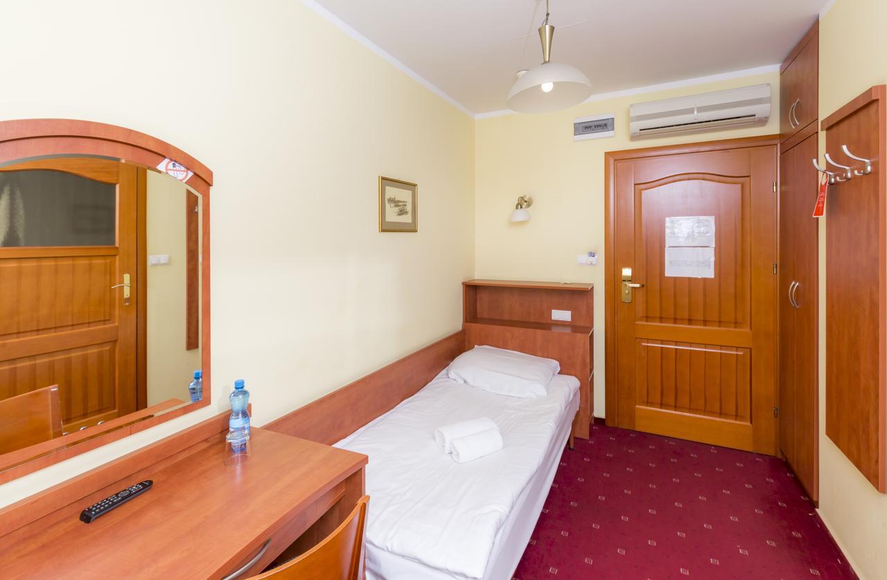 Hotel Bastion Kostrzyn nad Odra Ngoại thất bức ảnh
