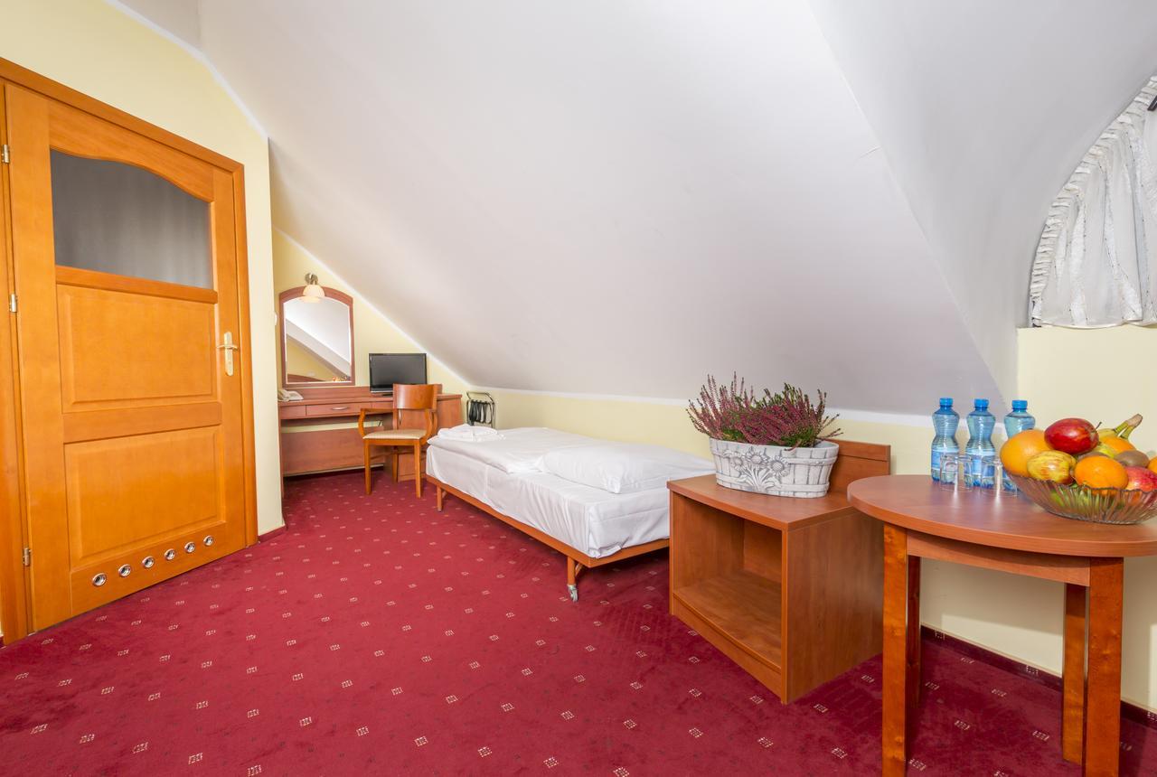Hotel Bastion Kostrzyn nad Odra Ngoại thất bức ảnh